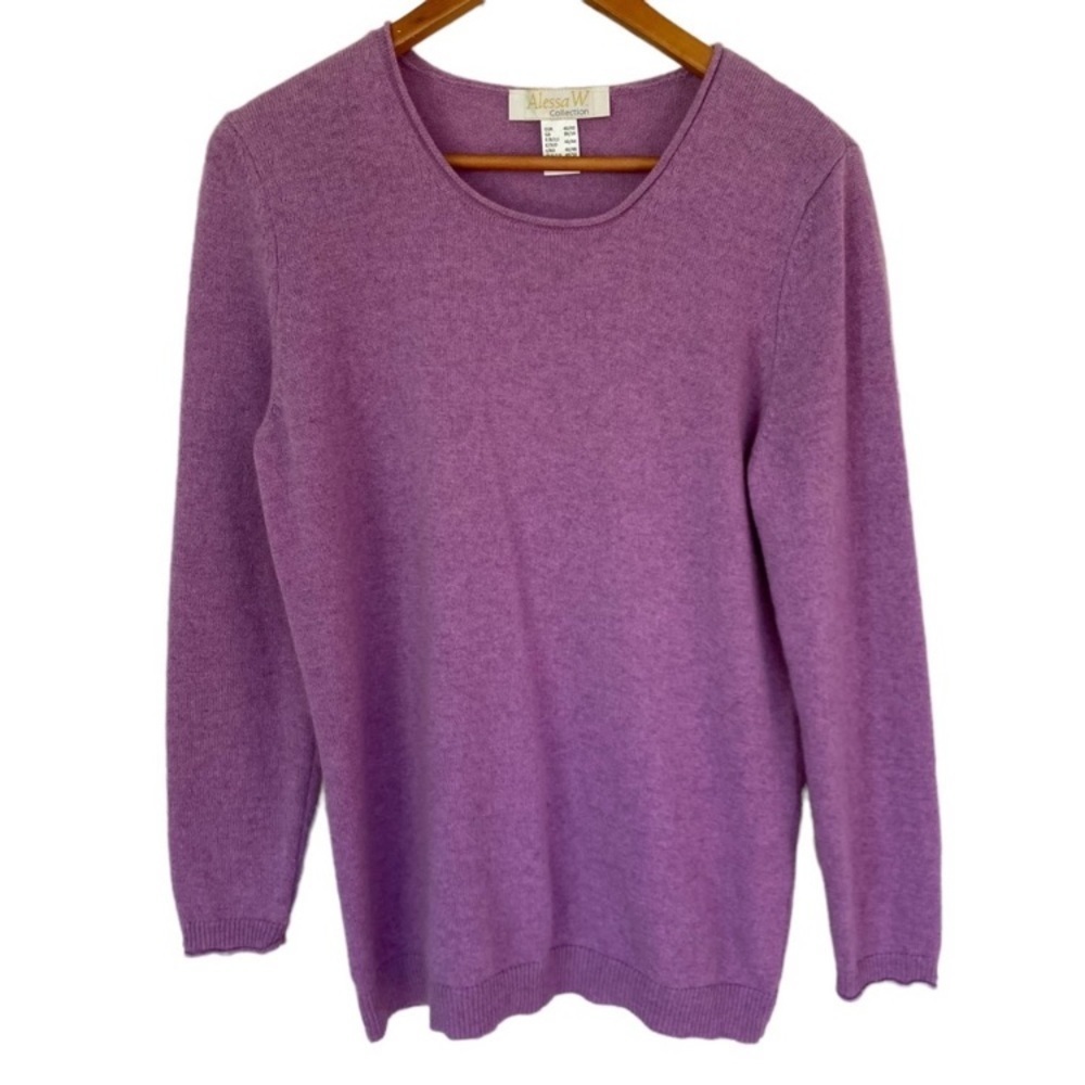Alessa W. Collection Purple Cashmere Pull
Over Crewneck Long Sleeve Sweater M
